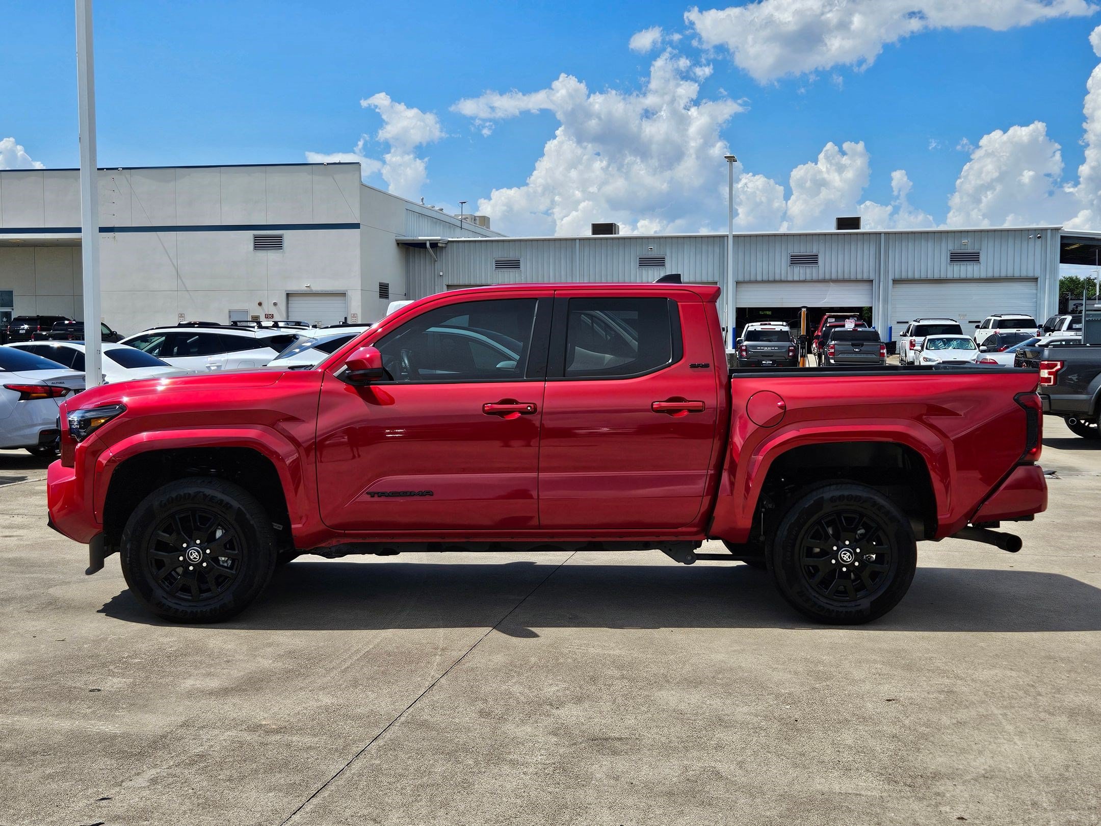 Used 2026 Toyota Tacoma SR5 RWD image 9