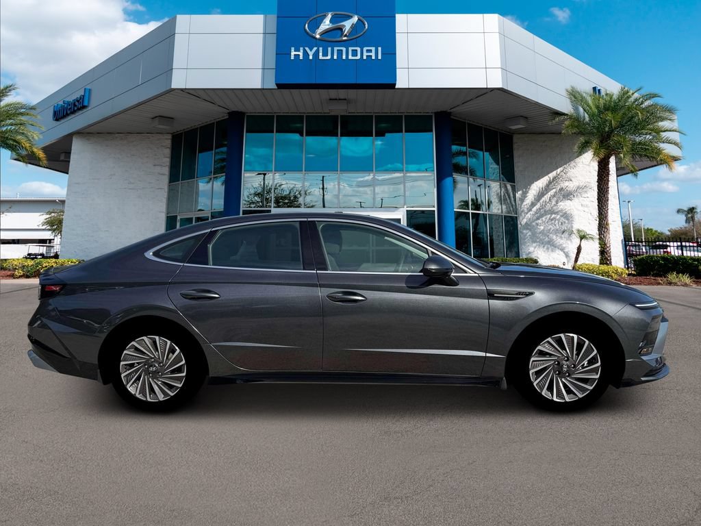 New 2026 Hyundai Sonata SEL FWD image 11