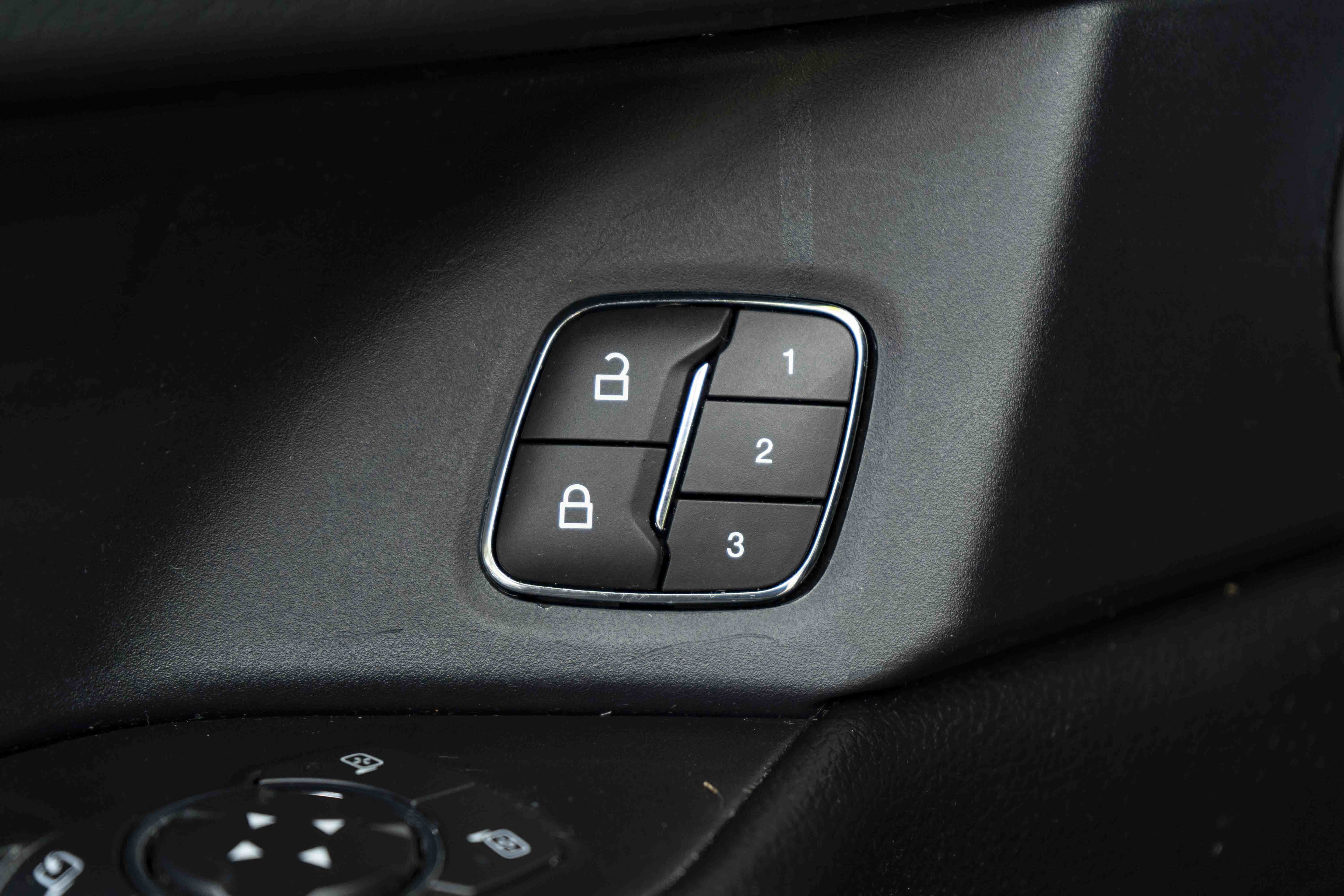 Used 2021 Ford Expedition Limited RWD image 40