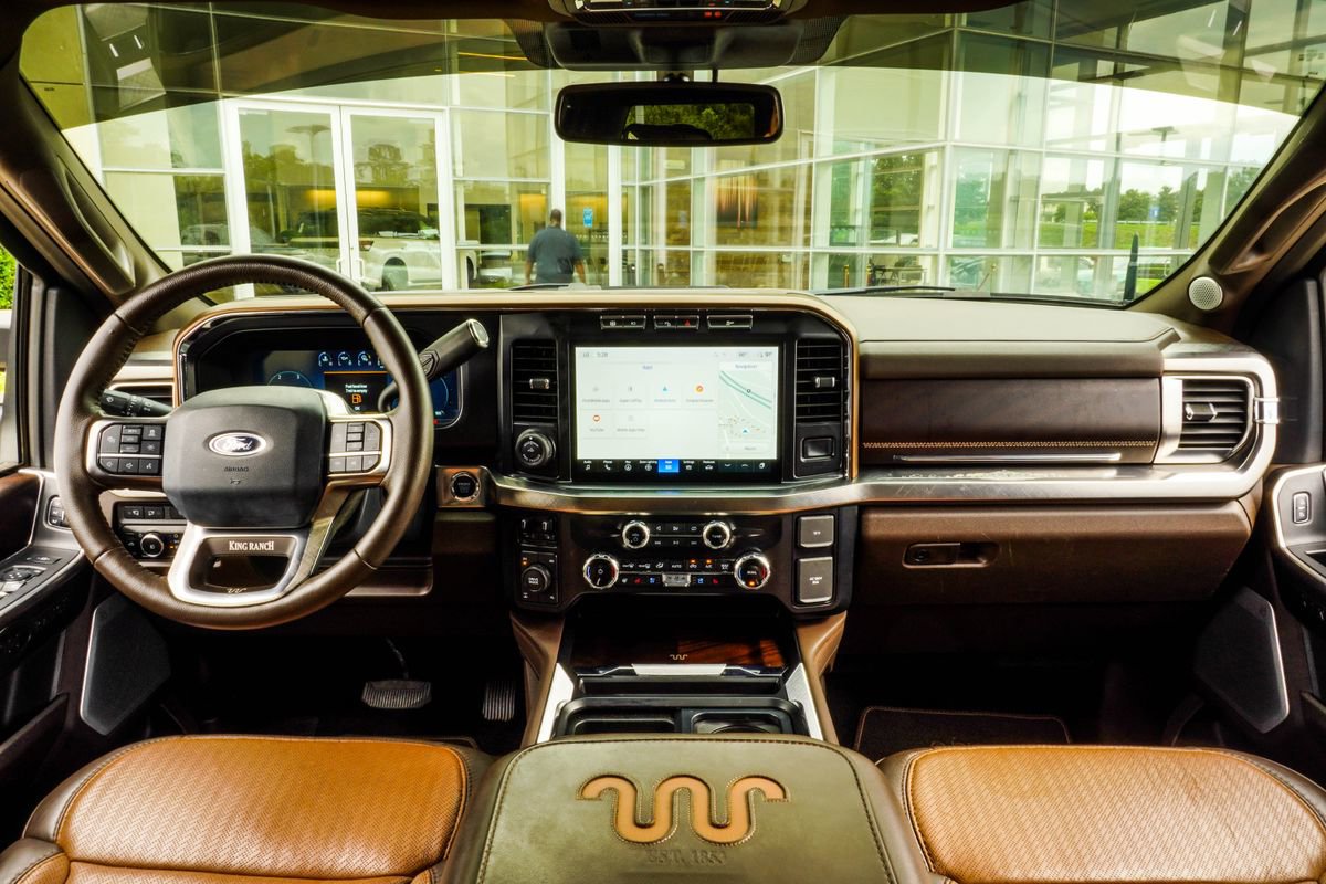Used 2024 Ford F250 King Ranch AWD/4WD image 5