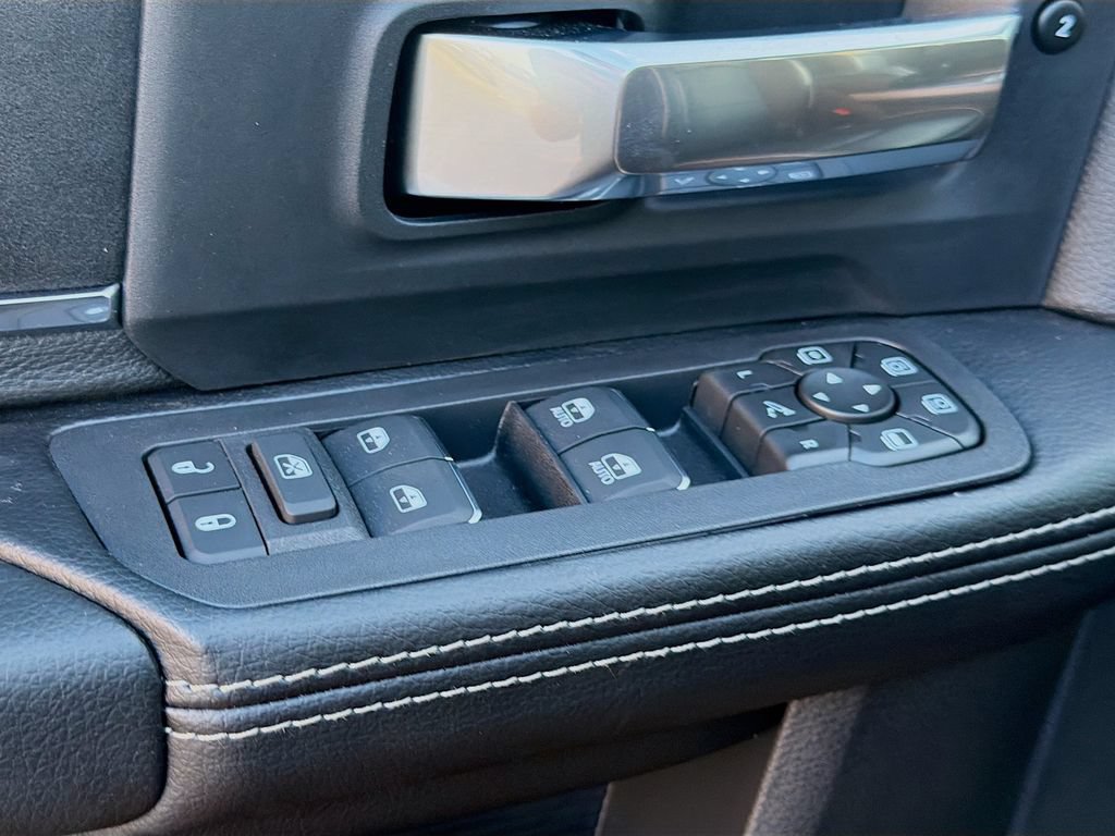 New 2026 RAM 3500 Laramie AWD/4WD image 22