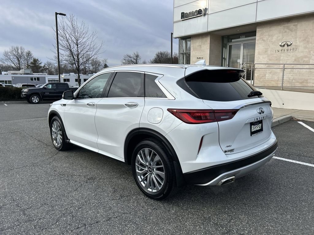 Certified 2025 INFINITI QX50 Luxe image 6