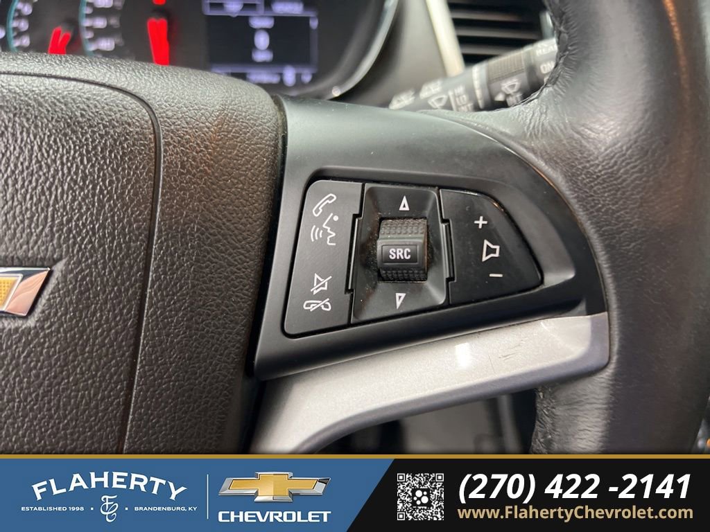 Used 2020 Chevrolet Trax LT w/ LT Convenience Package image 25