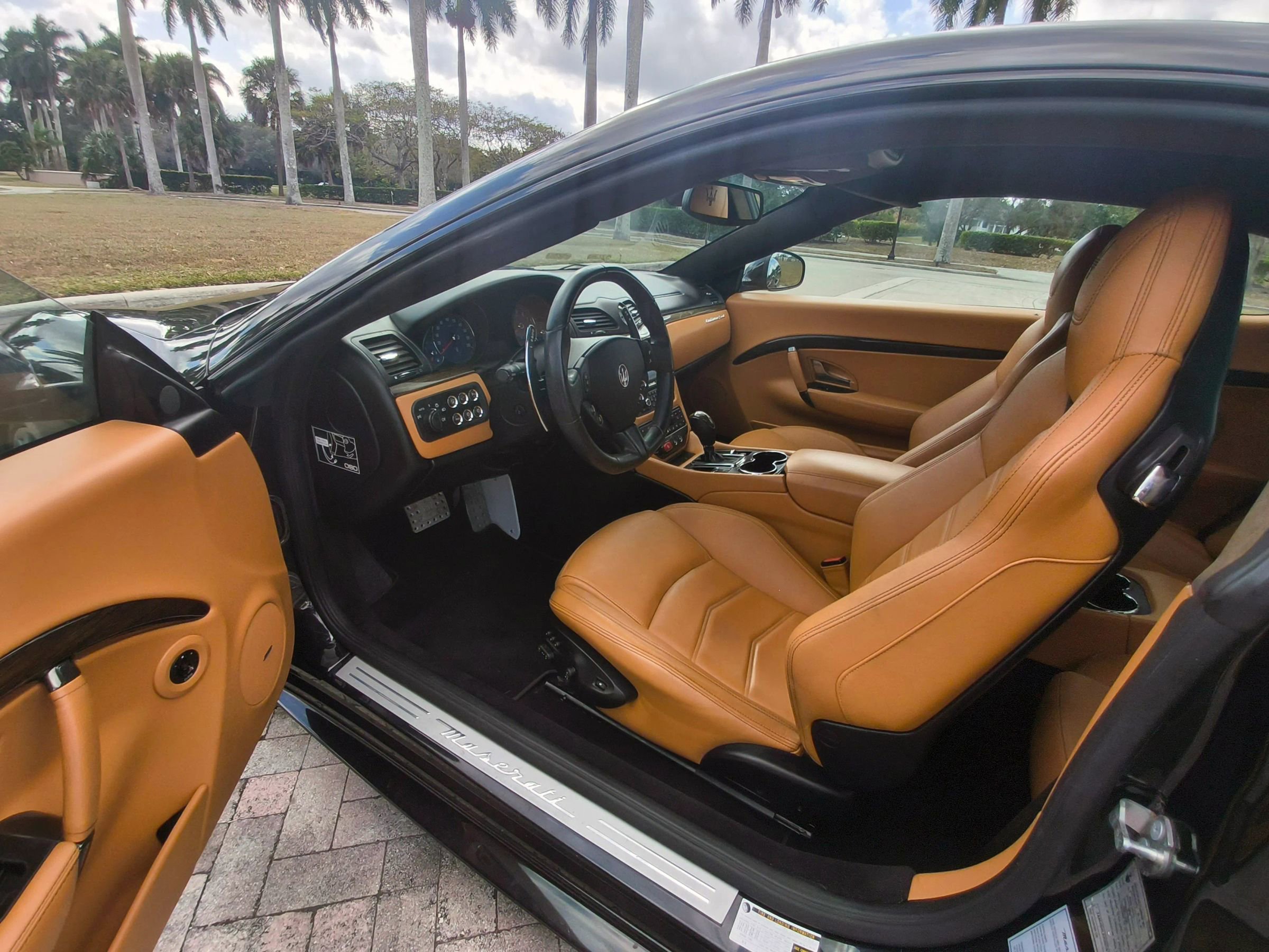 Used 2016 Maserati GranTurismo Sport image 19