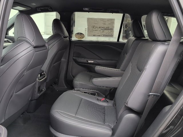 New 2026 Lexus TX 500h AWD image 24