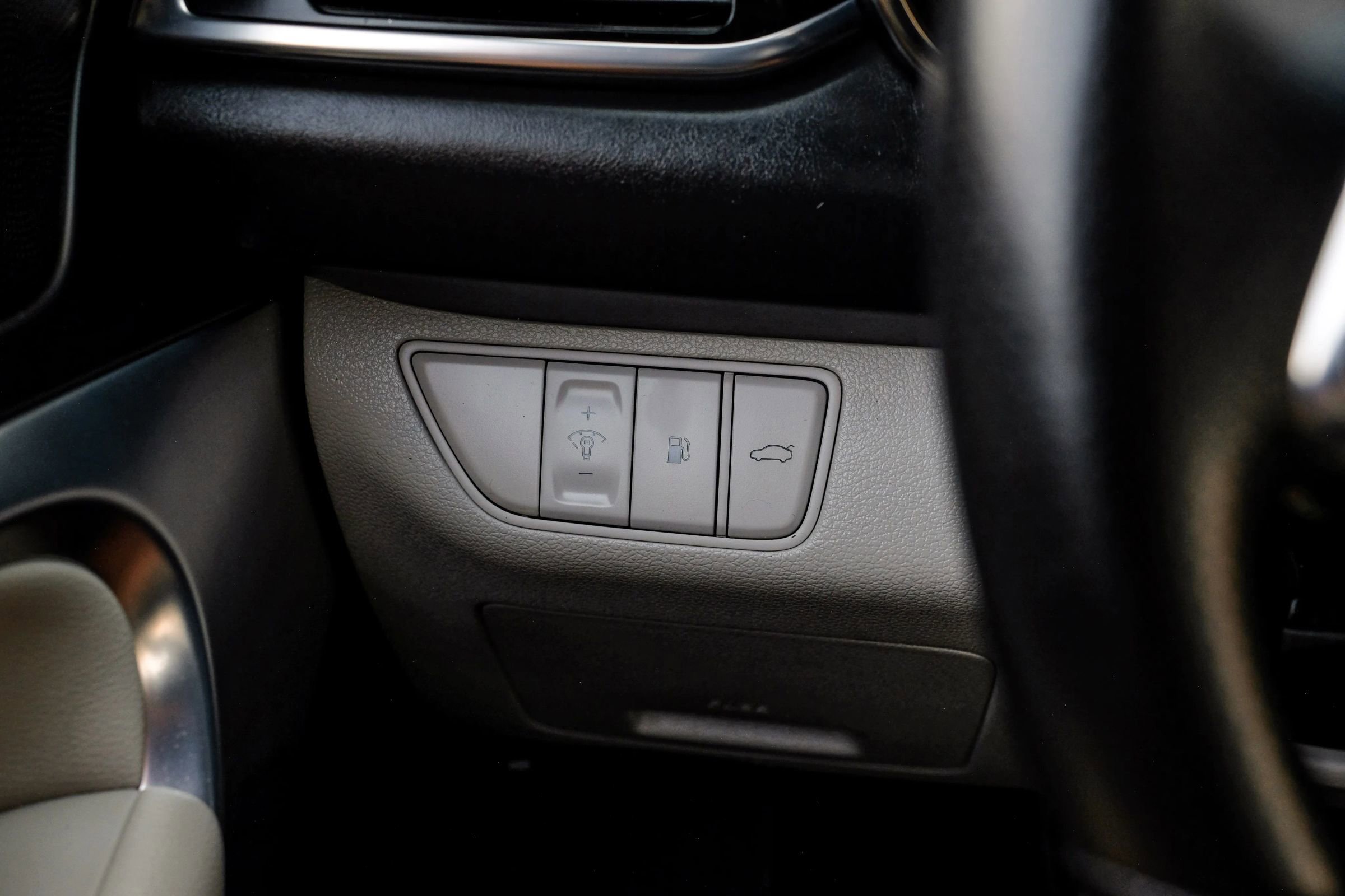 Used 2022 Genesis G70 2.0T image 37