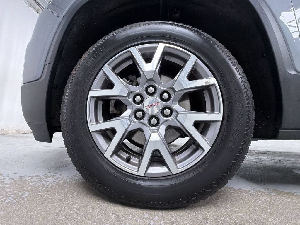 Used 2020 GMC Acadia SLT w/ Driver Alert Package II AWD/4WD image 9