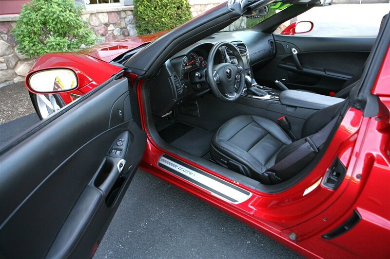 Used 2012 Chevrolet Corvette Grand Sport w/ 2LT Preferred Equipment Group RWD image 15