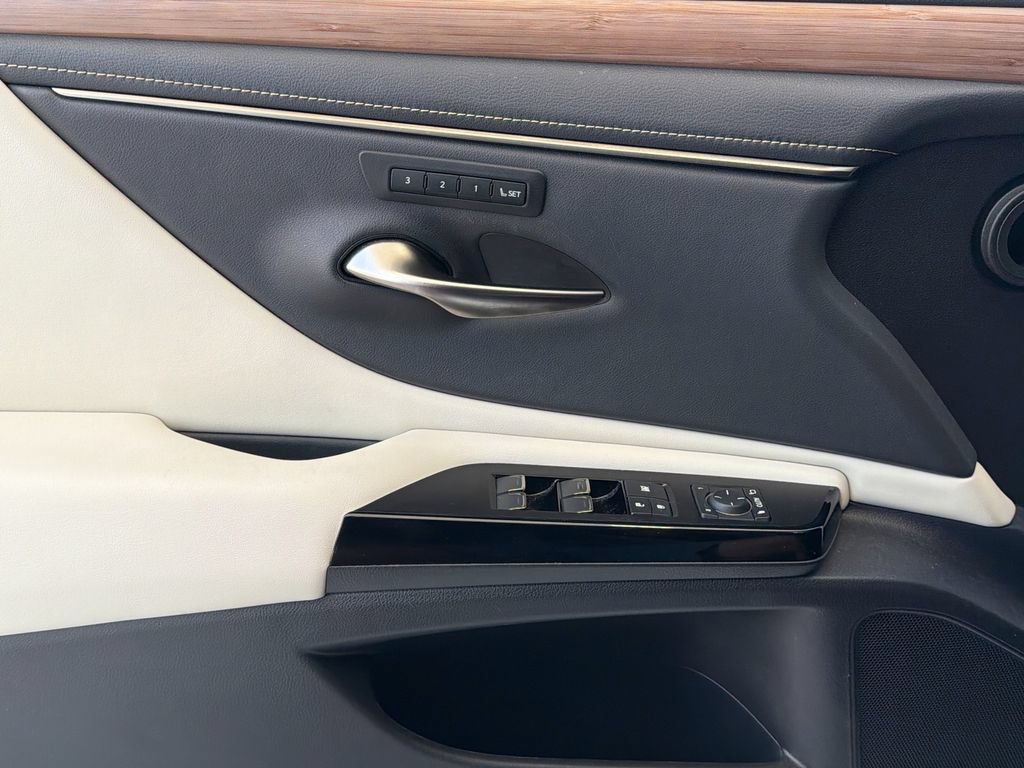 Certified 2023 Lexus ES 350 w/ Premium Package FWD image 29