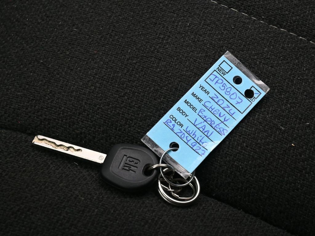 Used 2024 Chevrolet Express 2500 w/ Driver Convenience Package image 19