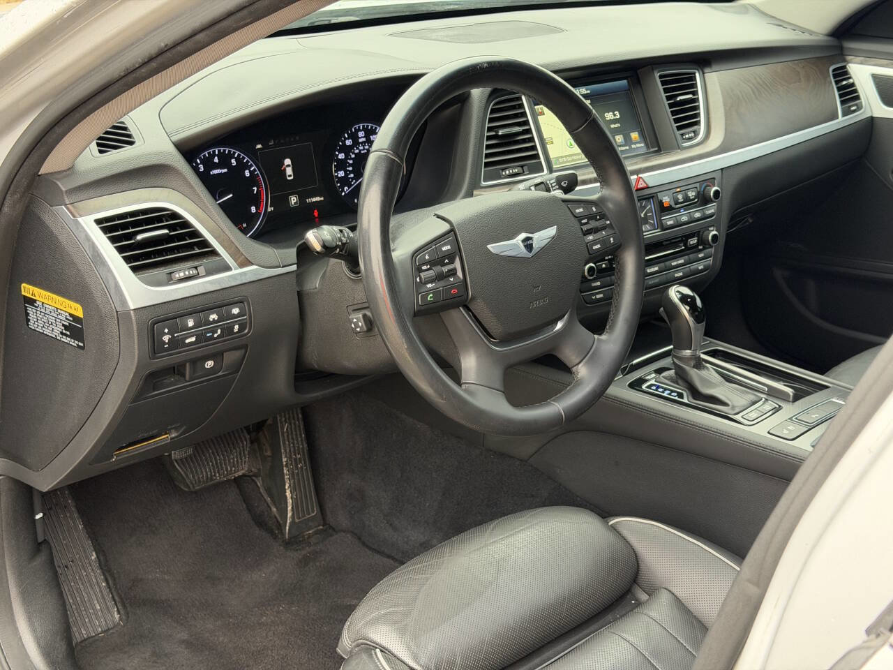 Used 2015 Hyundai Genesis 5.0 image 11