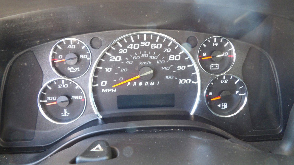Used 2015 Chevrolet Express 2500 RWD image 9