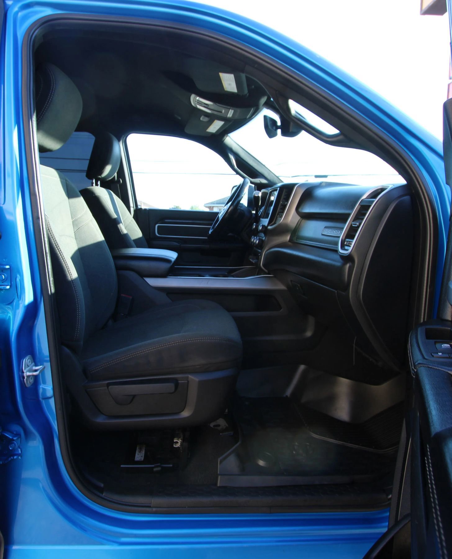 Used 2020 RAM 2500 Big Horn w/ Level 1 Equipment Group AWD/4WD image 9