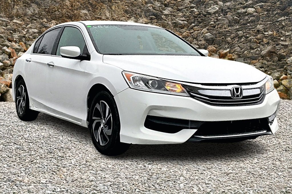 Used 2017 Honda Accord LX image 9
