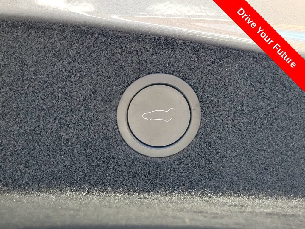 Used 2025 Tesla Model 3 Long Range AWD/4WD image 27