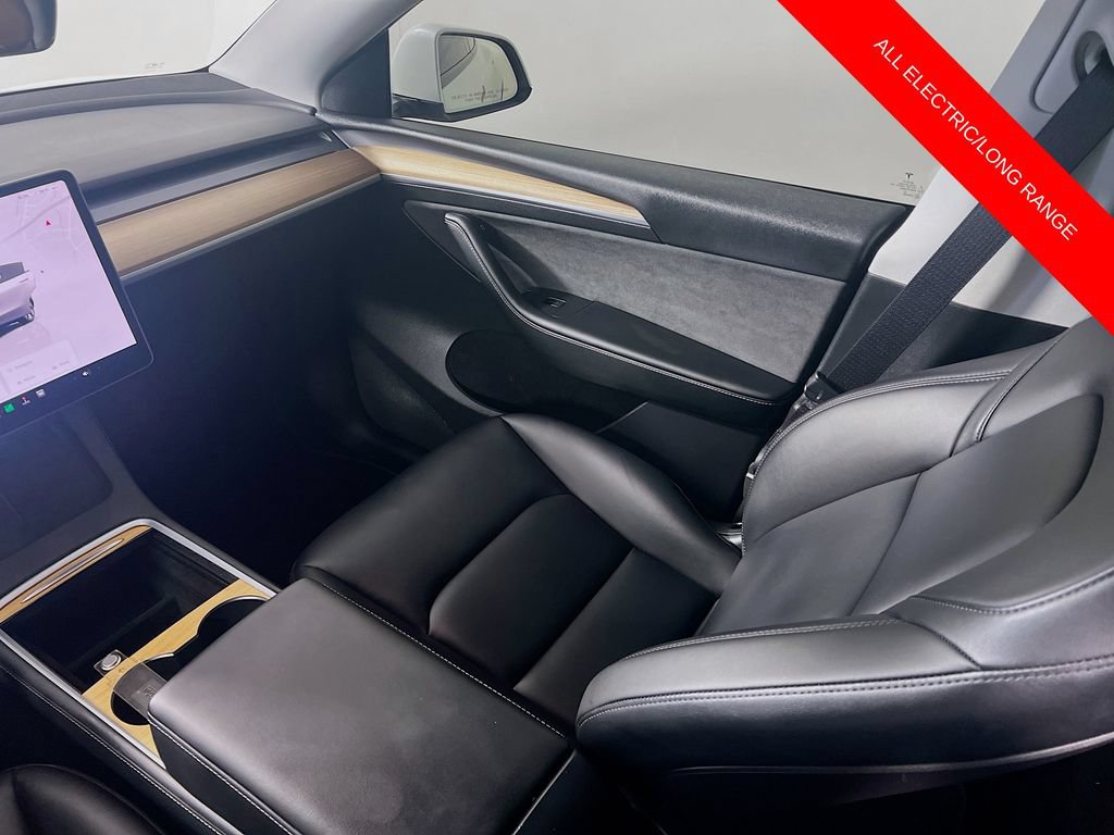 Used 2023 Tesla Model Y Long Range AWD/4WD image 23