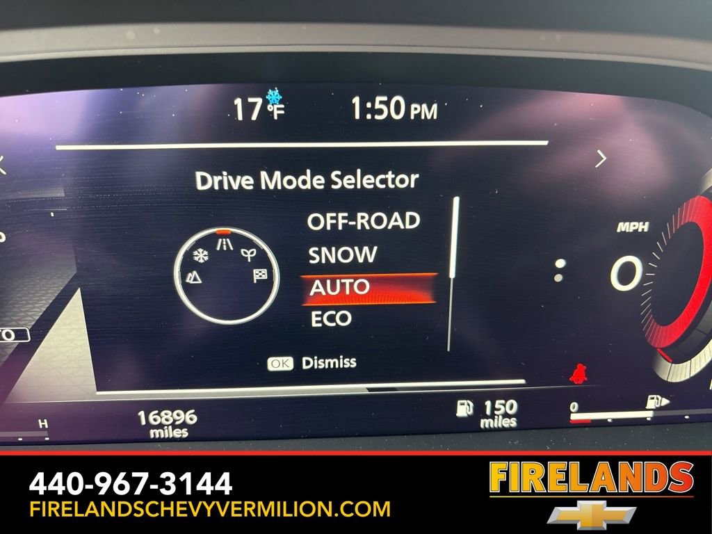 Used 2025 Nissan Rogue SL w/ Tech Package image 4