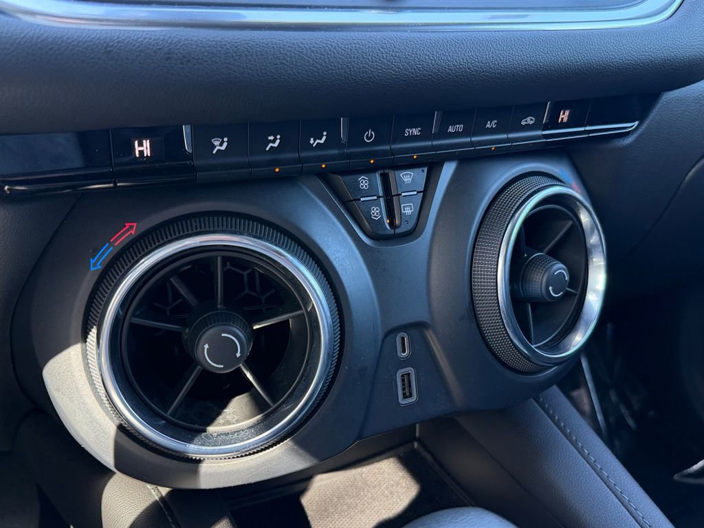 Used 2022 Chevrolet Blazer LT image 26