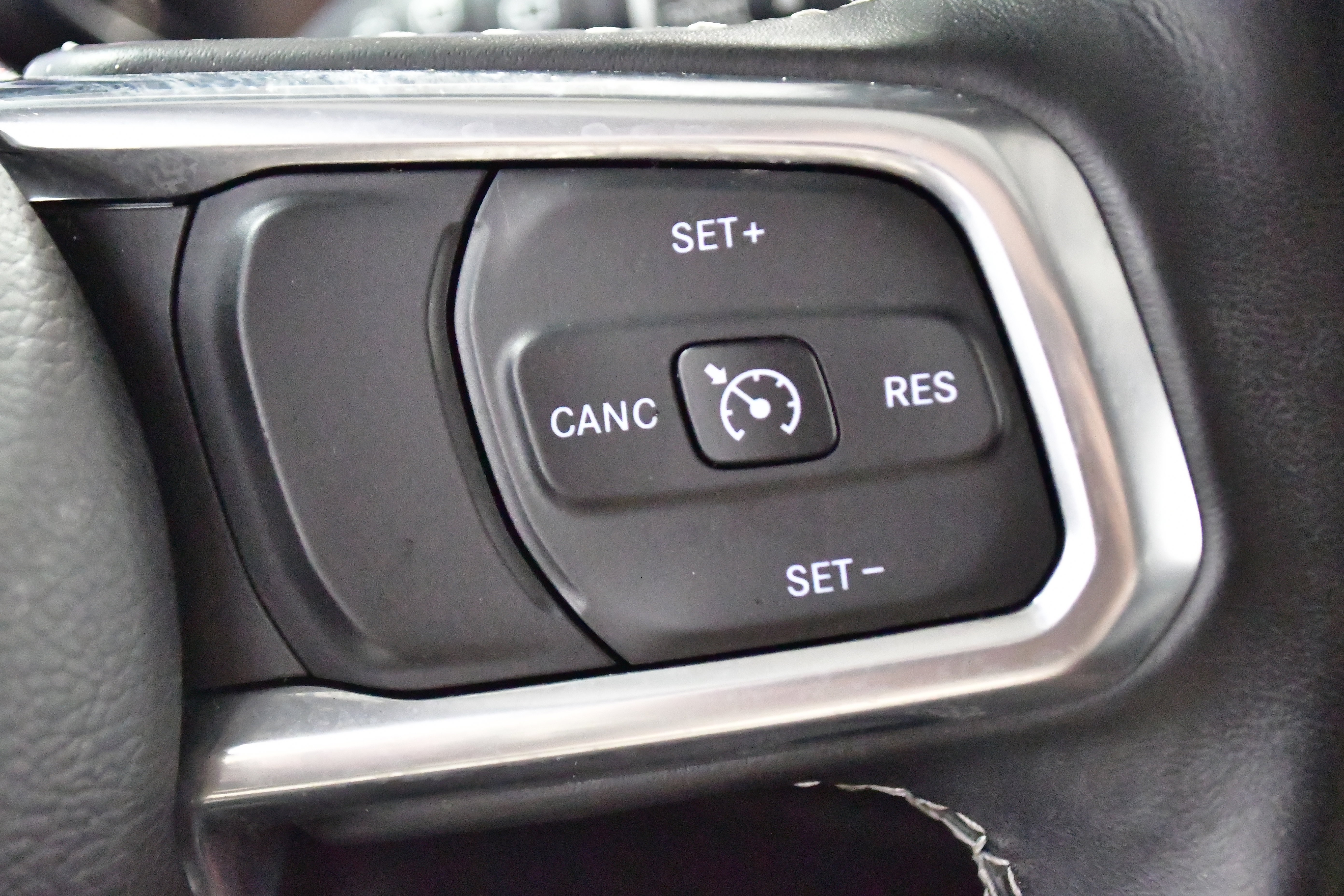 Used 2022 Jeep Wrangler Unlimited Sahara w/ Cold Weather Group image 35