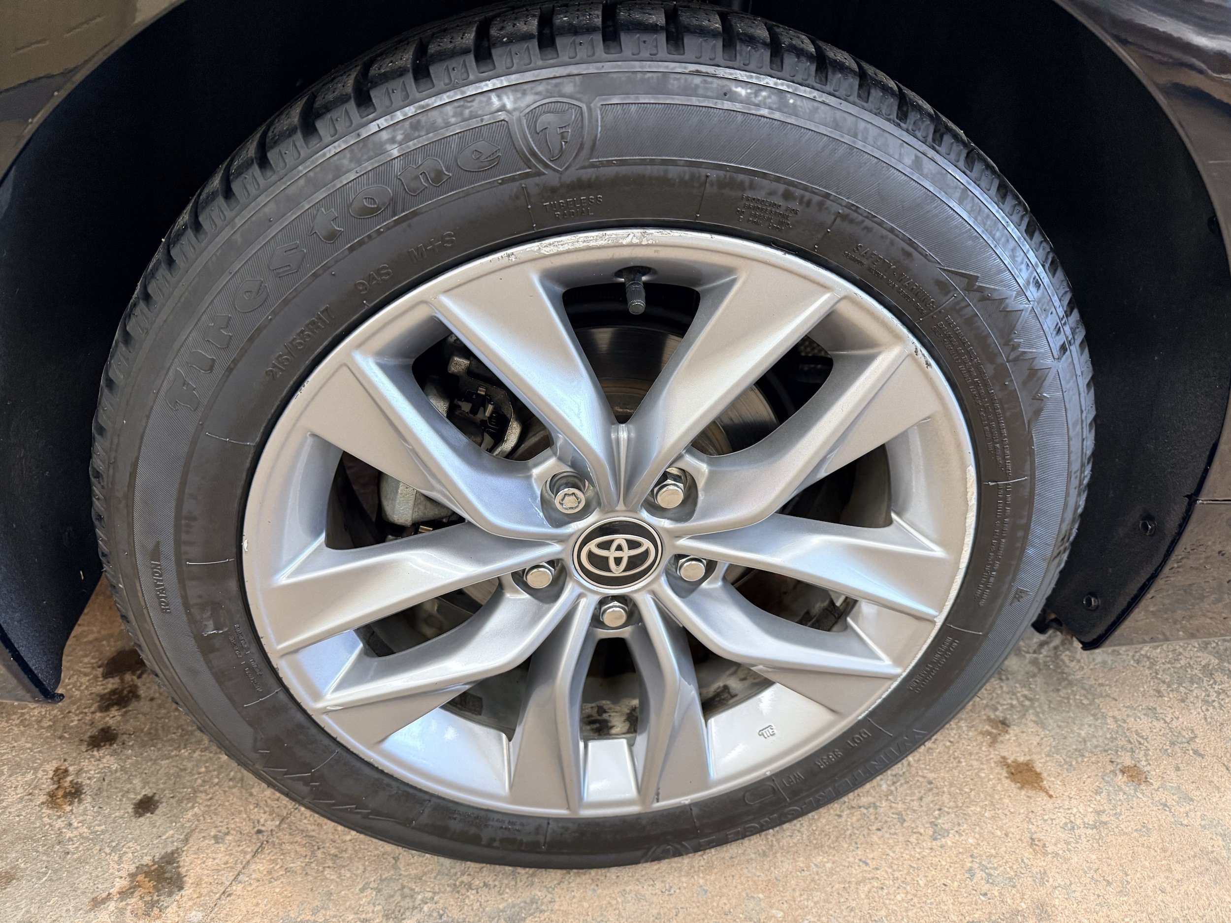 Used 2022 Toyota Avalon XLE w/ Moonroof Package FWD image 12