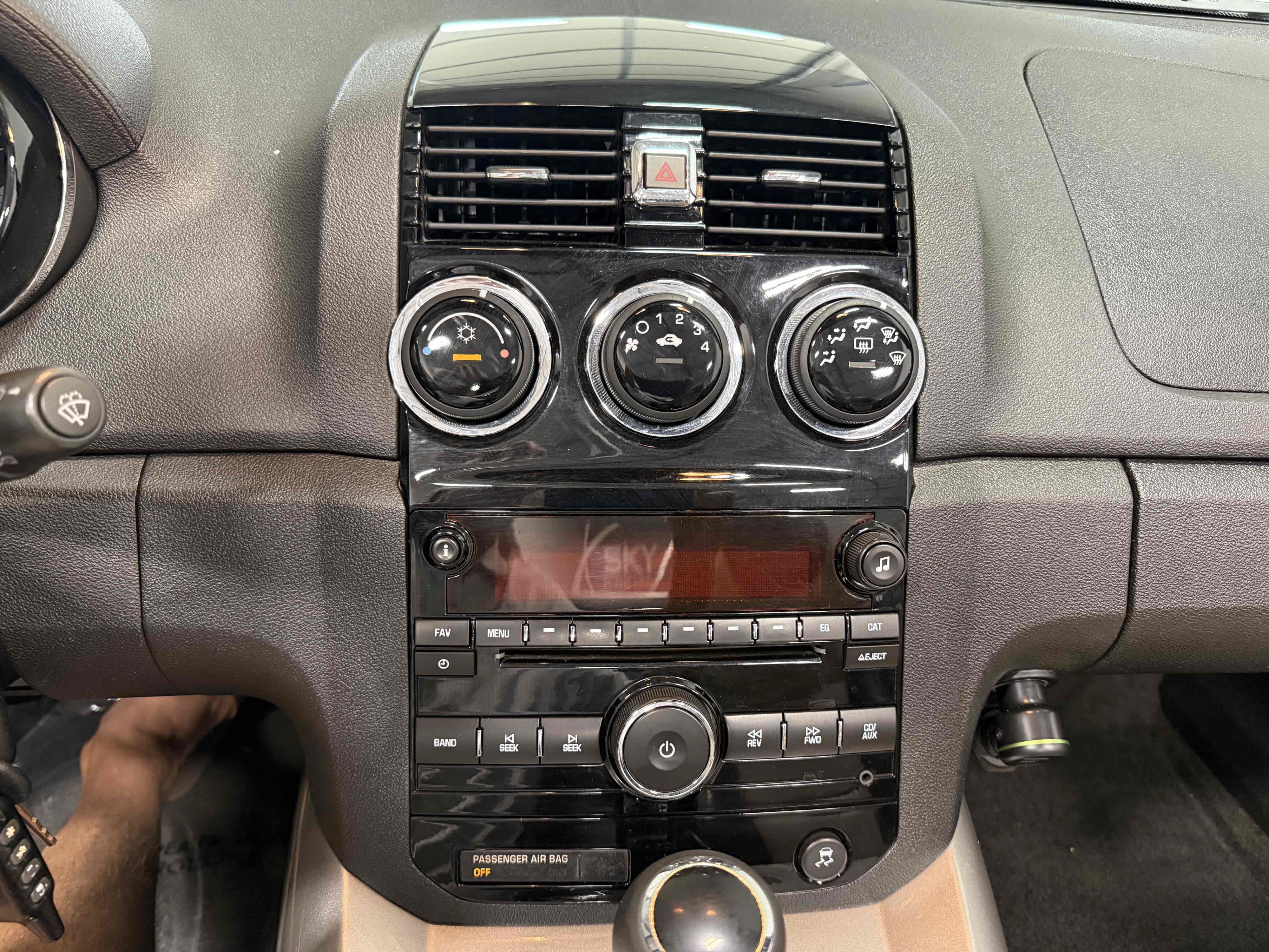 Used 2009 Saturn Sky w/ Premium Trim Package RWD image 70