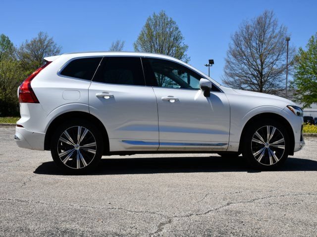 Used 2023 Volvo XC60 B5 Plus w/ Climate Package AWD/4WD image 8