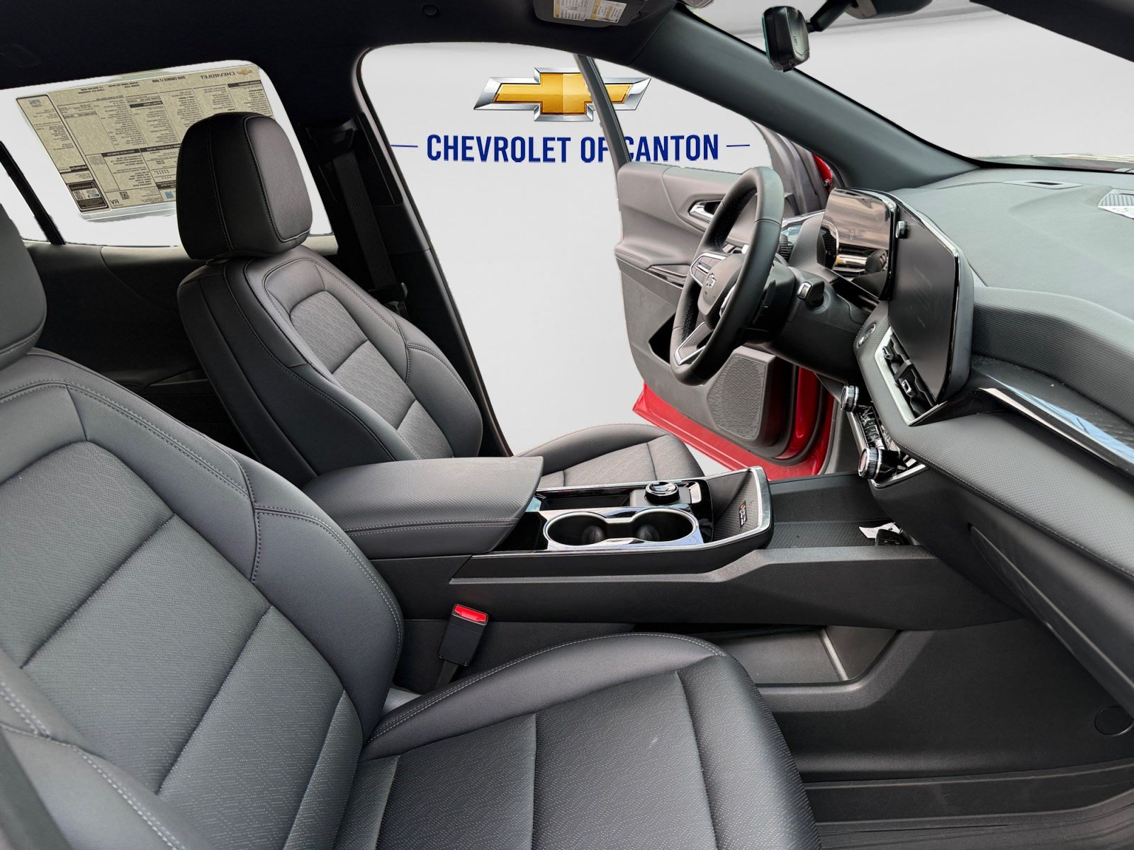 New 2026 Chevrolet Equinox LT w/ Convenience Package II AWD/4WD image 13