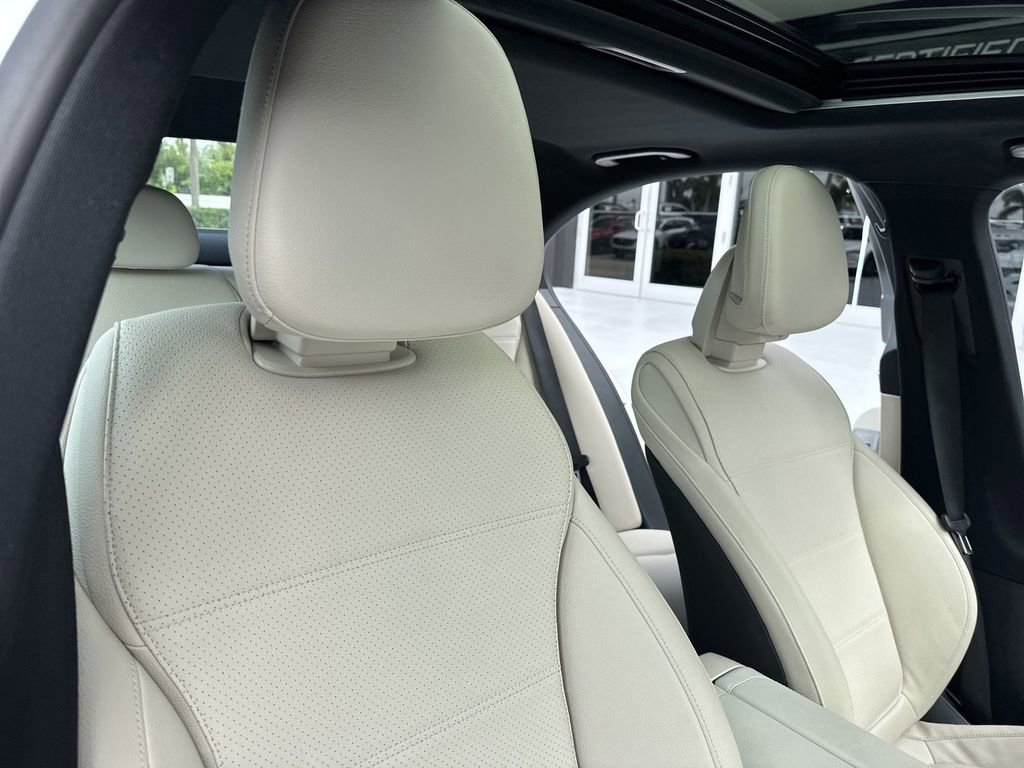 Used 2024 Mercedes-Benz C 300 Sedan image 46