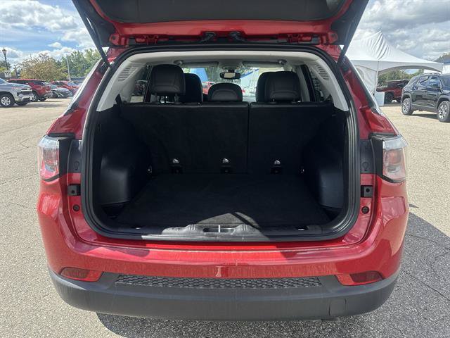 Used 2018 Jeep Compass Limited w/ Navigation Group AWD/4WD image 18