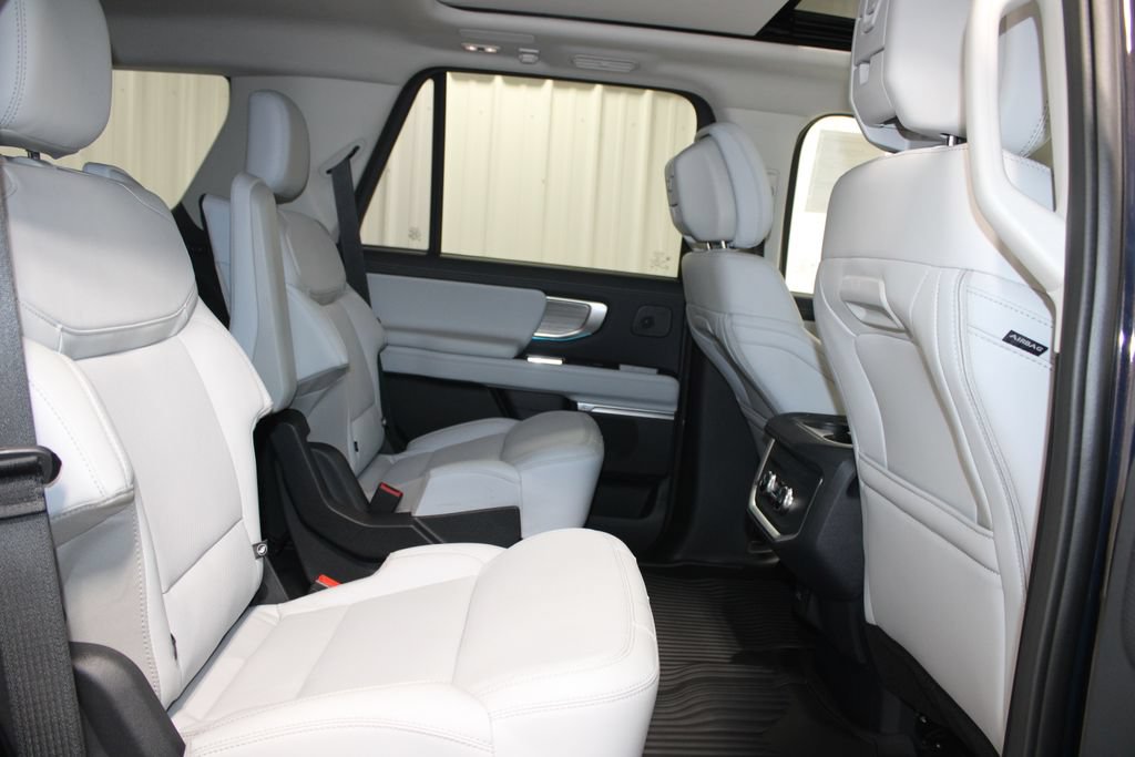 New 2027 Ford Expedition Platinum RWD image 36