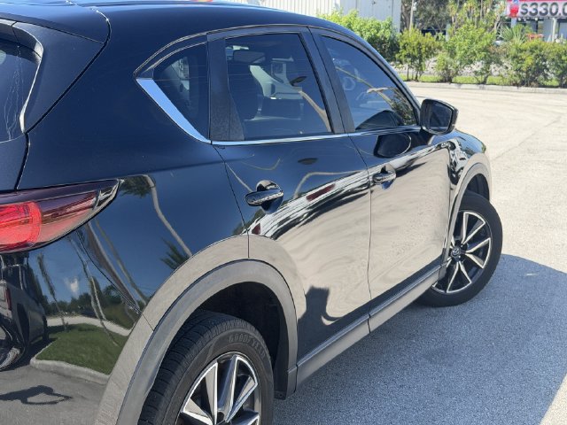Used 2018 MAZDA CX-5 Touring w/ Preferred Equipment Package FWD image 7