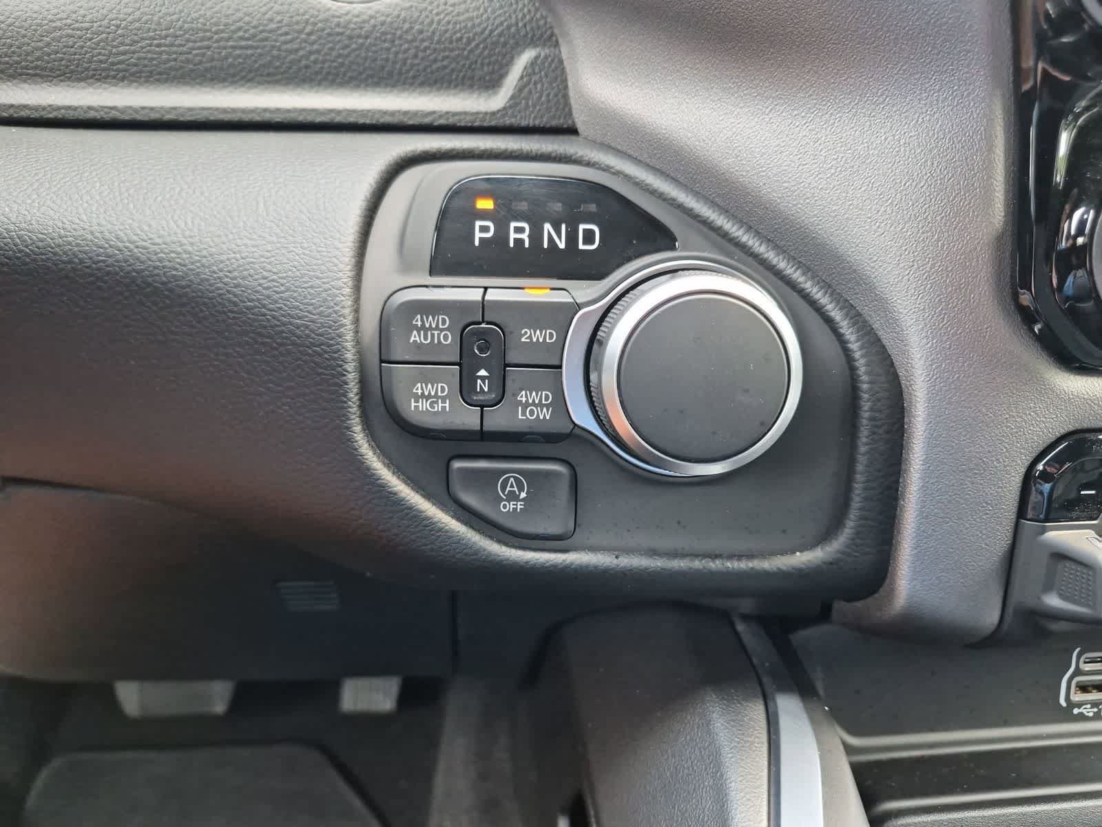 Used 2026 RAM 1500 Big Horn w/ Night Edition AWD/4WD image 32