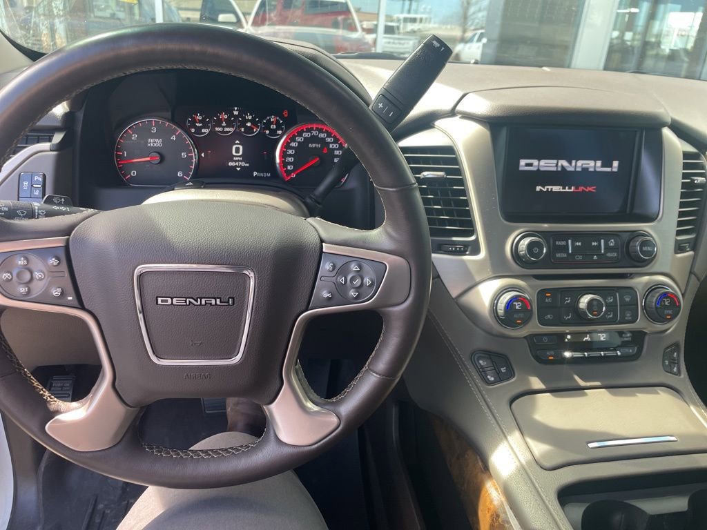 Used 2015 GMC Yukon Denali w/ Touring Package image 13