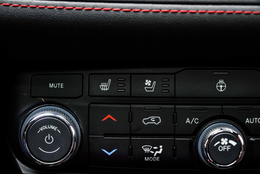 Used 2023 Dodge Durango GT AWD/4WD image 26
