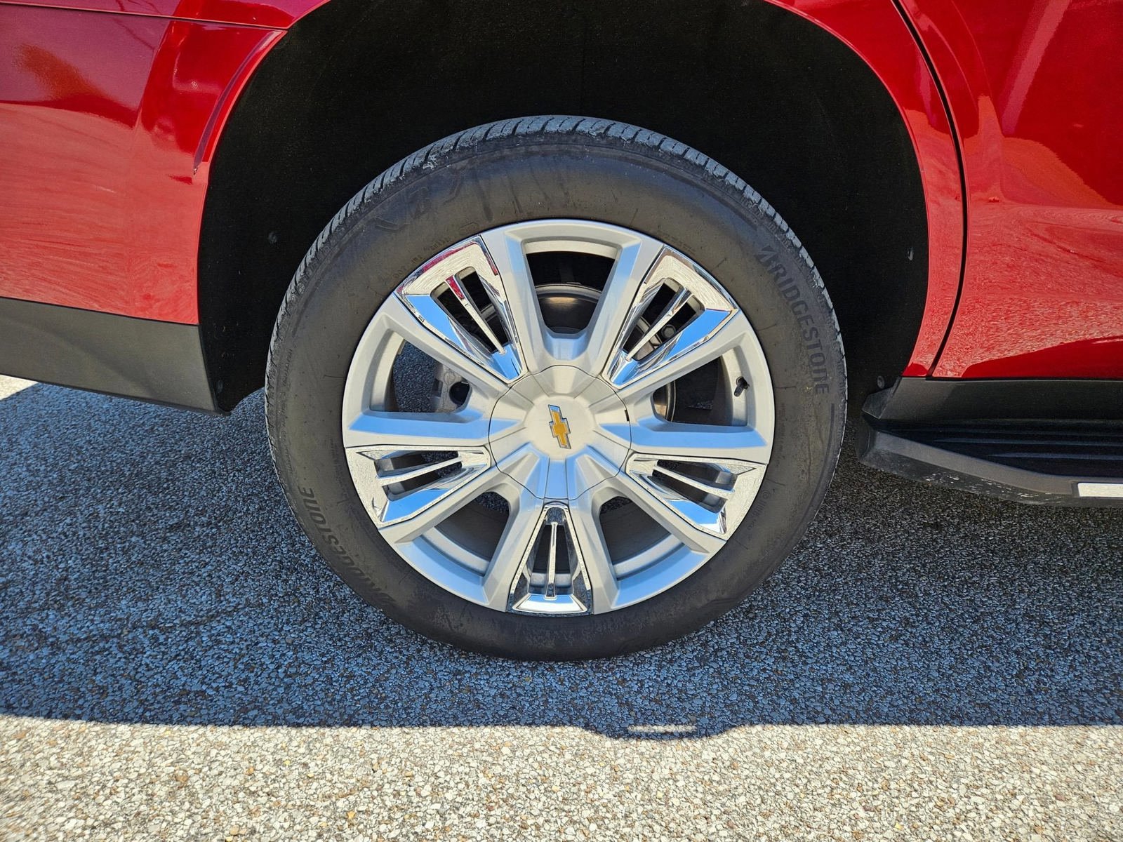 Used 2024 Chevrolet Tahoe High Country w/ Advanced Technology Package AWD/4WD image 31