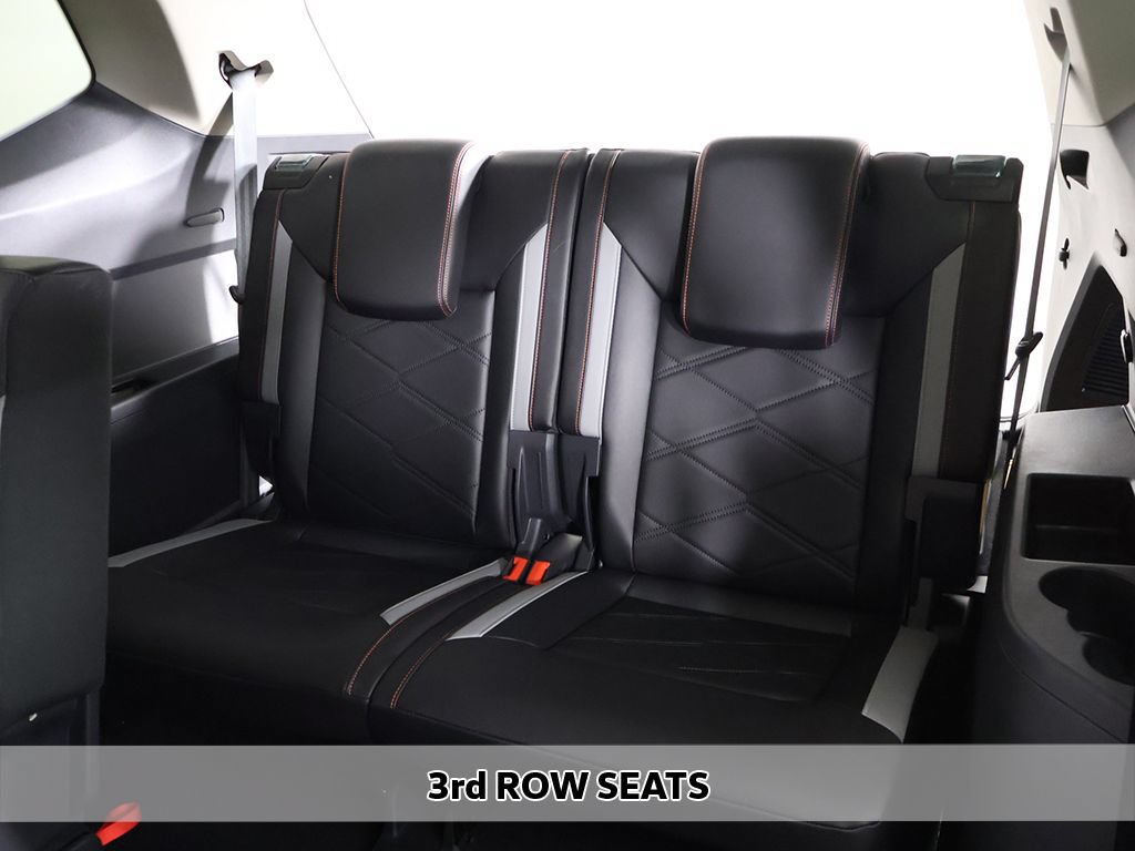 Used 2024 Volkswagen Atlas Peak Edition SEL AWD/4WD image 11