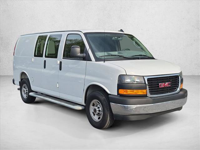 Used 2025 GMC Savana 2500 w/ Driver Convenience Package RWD image 3