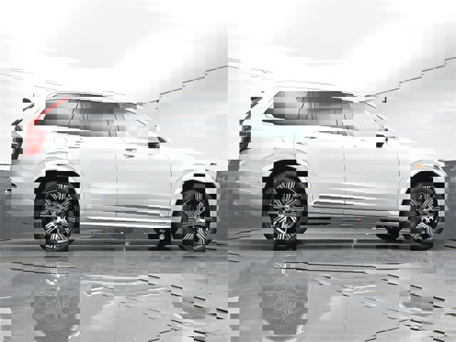 New 2025 Volvo XC90 B6 Plus w/ Protection Package Premier image 44