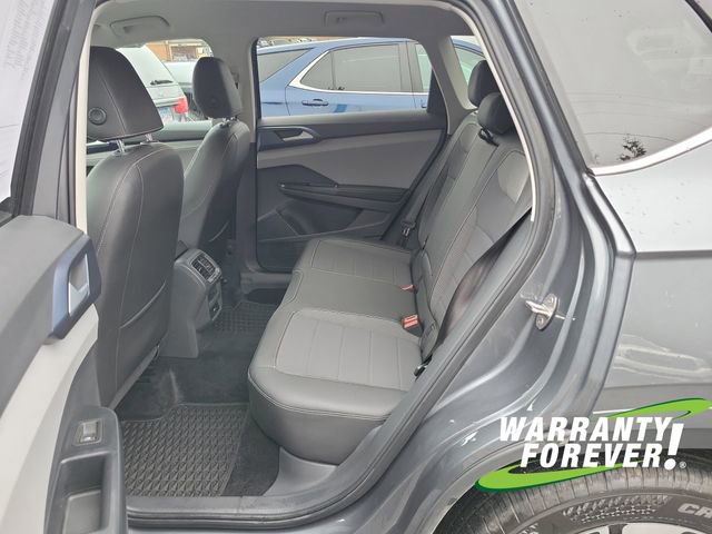 Used 2024 Volkswagen Taos SE image 15