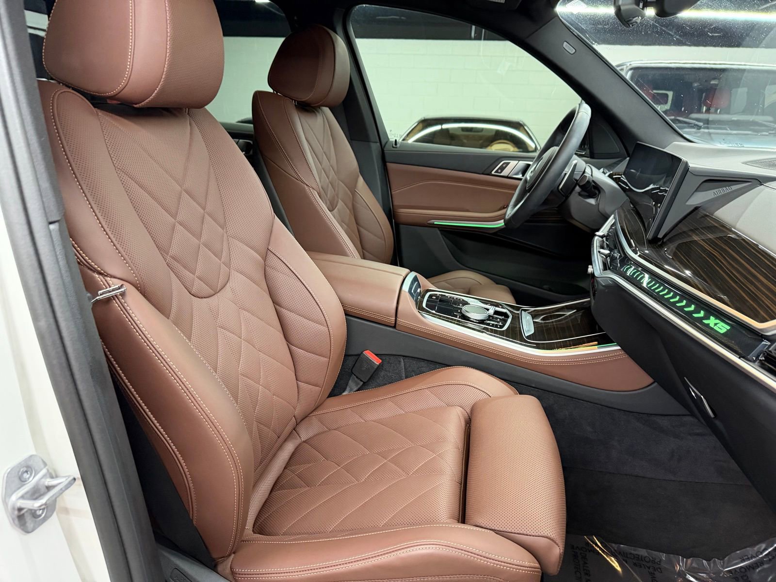 Used 2025 BMW X5 sDrive40i w/ M Sport Package image 24