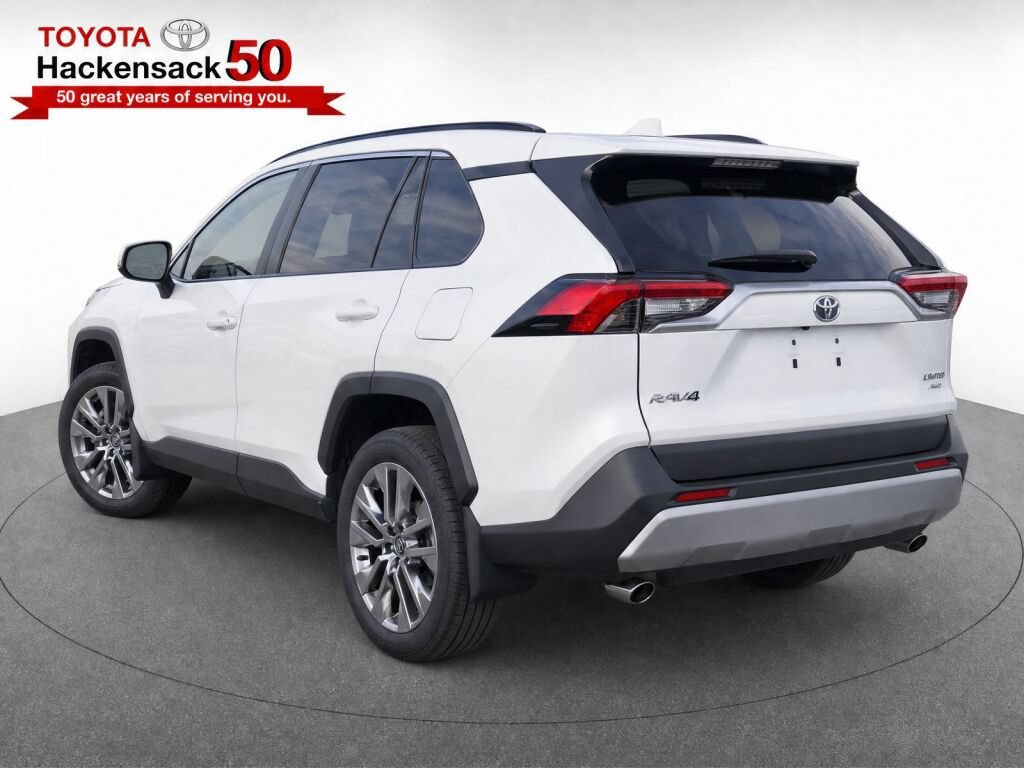 Used 2023 Toyota RAV4 Limited AWD/4WD image 3