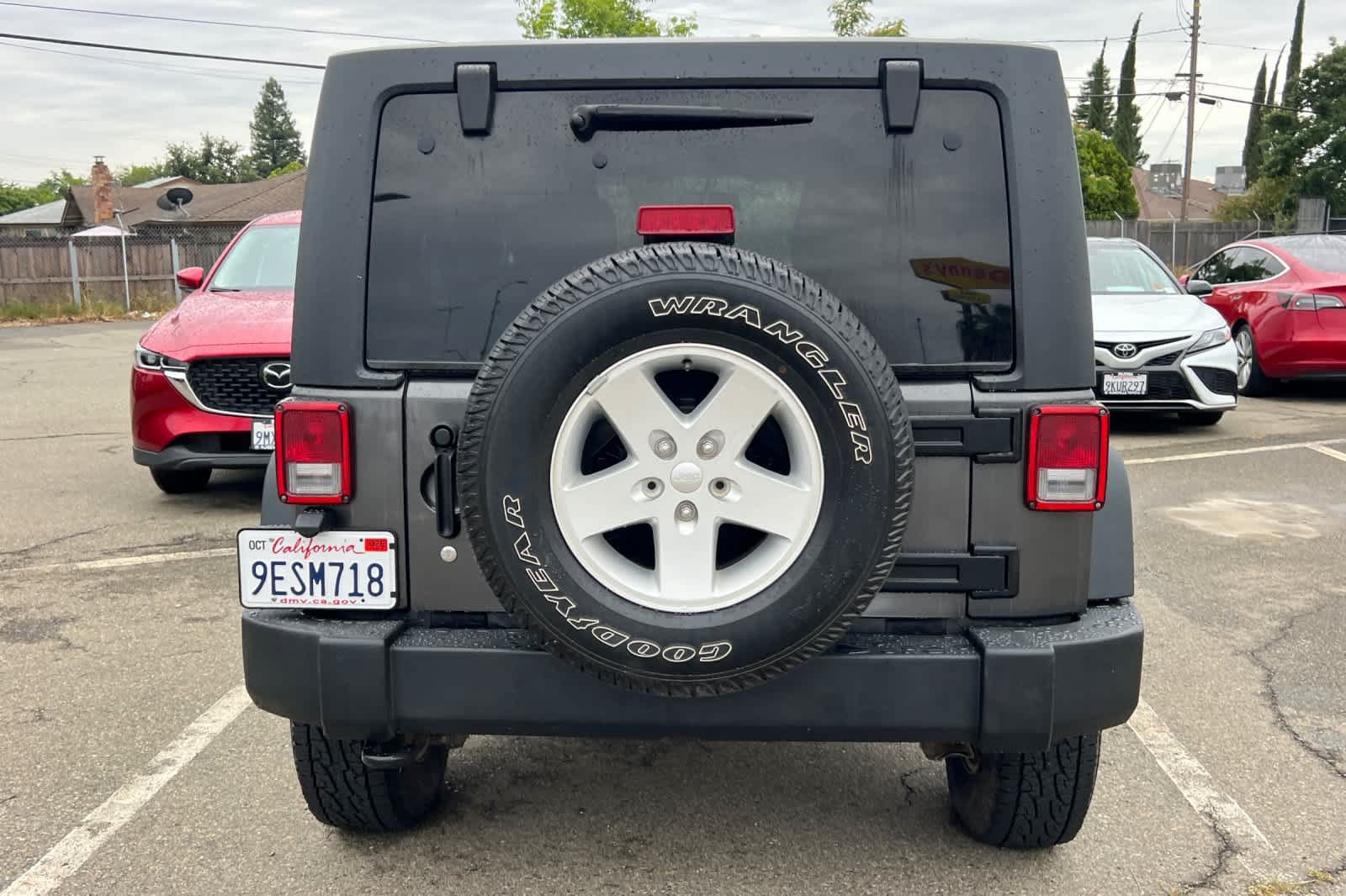 Used 2018 Jeep Wrangler Unlimited Sport S AWD/4WD image 5