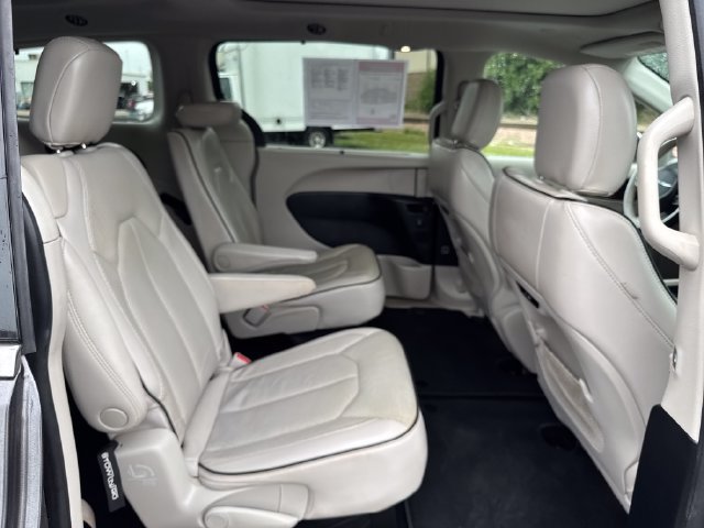 Used 2021 Chrysler Pacifica Limited w/ Premium & Safety Sphere Group AWD/4WD image 34