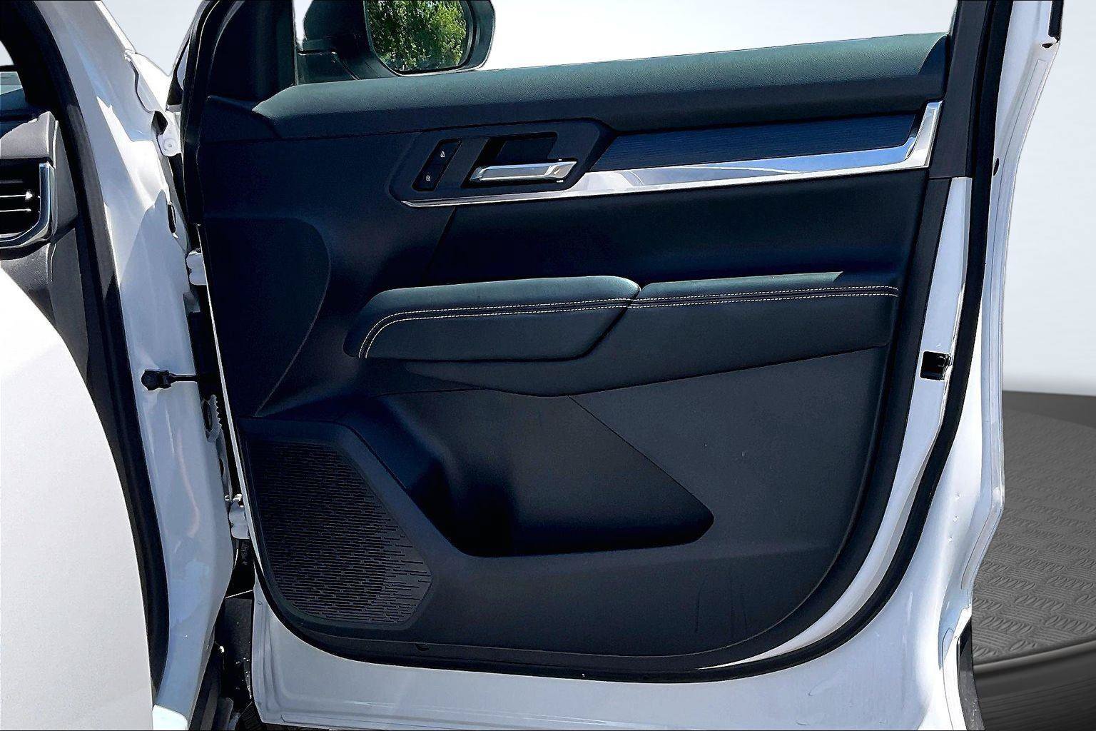Used 2026 GMC Terrain Elevation FWD image 23