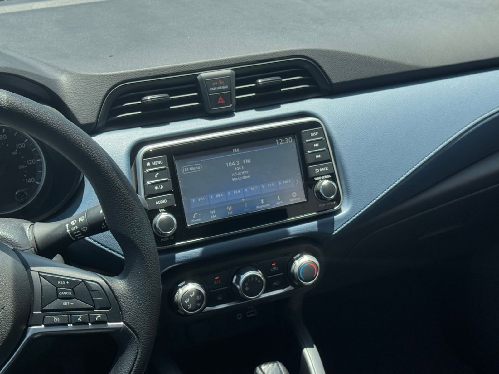Used 2025 Nissan Versa SV FWD image 17