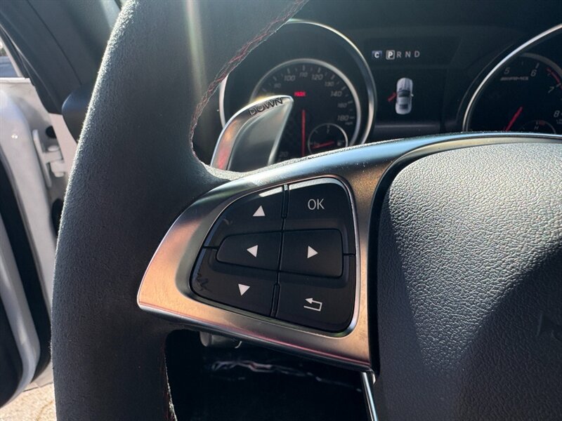 Used 2017 Mercedes-Benz SLC 43 AMG image 24