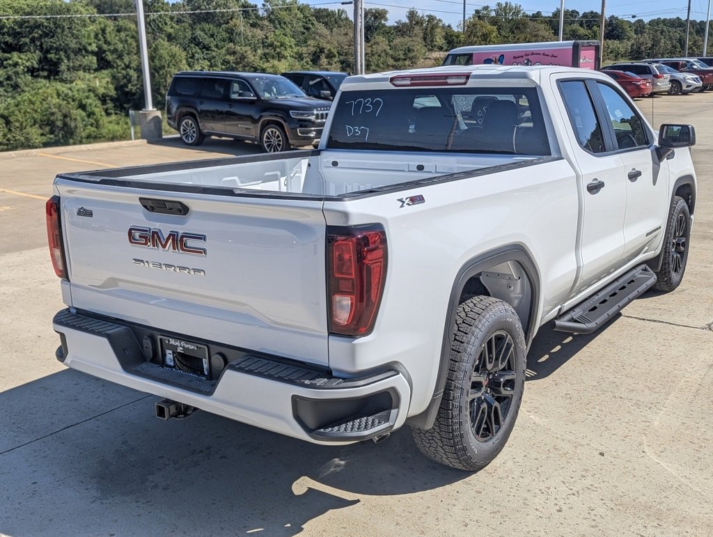 New 2026 GMC Sierra 1500 Pro w/ Graphite Edition image 7