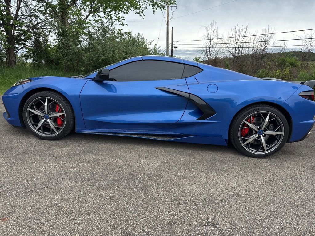 Used 2021 Chevrolet Corvette Stingray Premium Cpe w/ Z51 Performance Package RWD image 6