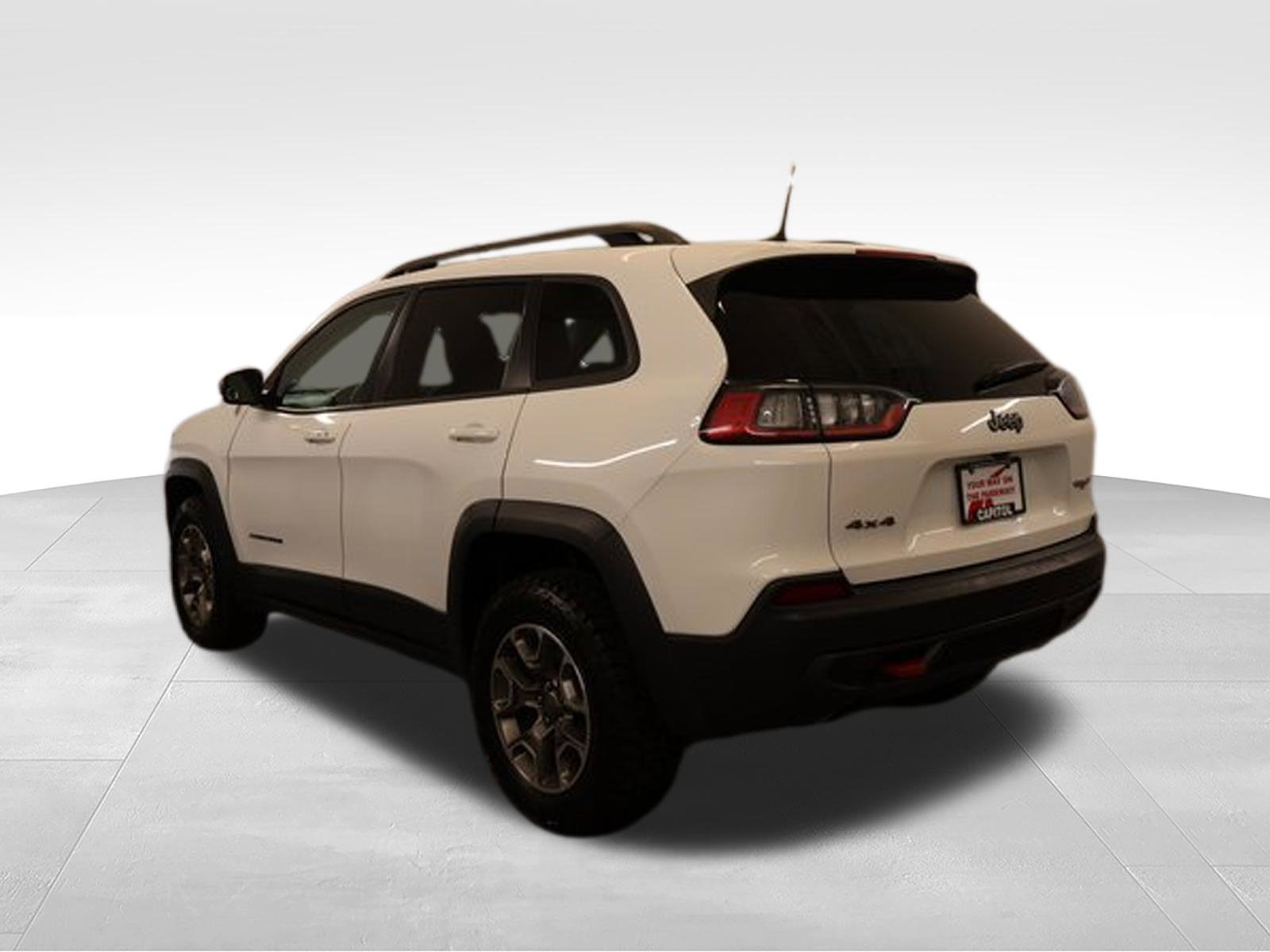 Used 2020 Jeep Cherokee Trailhawk w/ Cold Weather Group AWD/4WD image 5