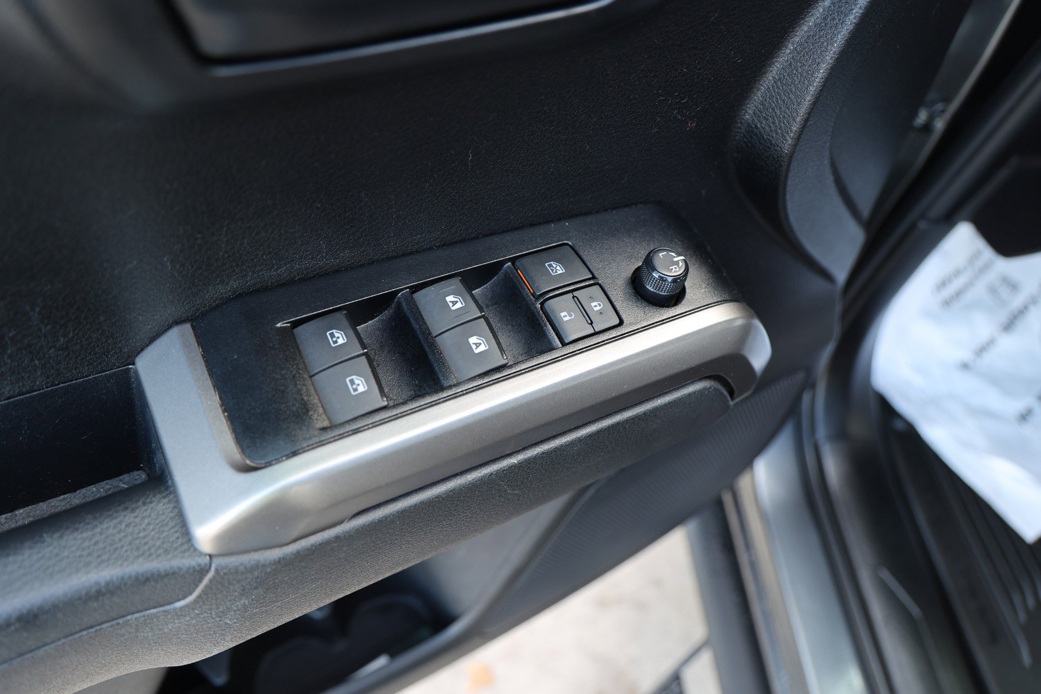 Certified 2023 Toyota Tacoma SR5 image 32